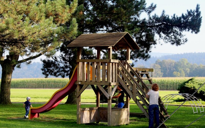 Outdoor play towers