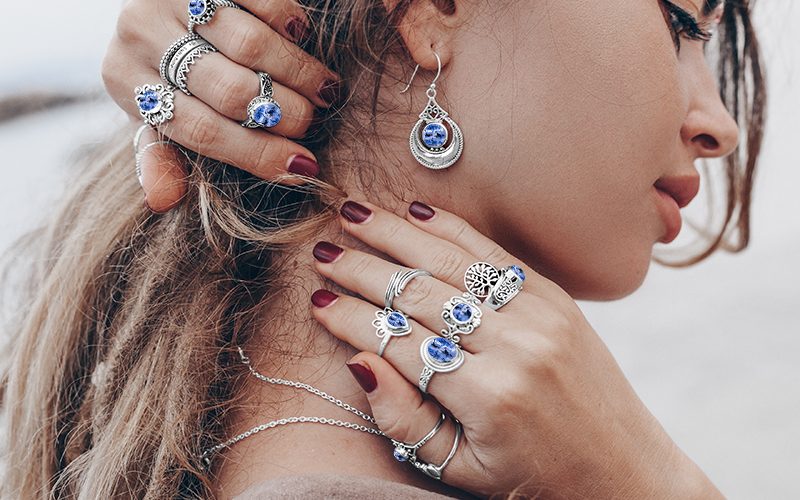 Why Tanzanite Jewelry Is Attractive and Cute
